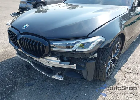 2021 BMW 540I z USA, uszkodzony, nr VIN WBA53BJ09MWX33400